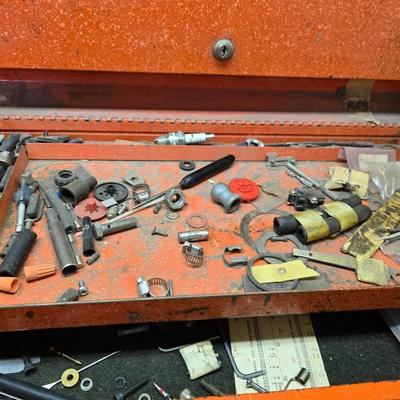 Vintage Herbrand Steel Toolbox – With Key