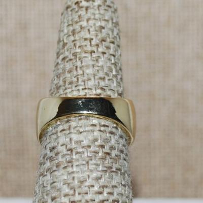 Size 6 Marked .925 Deep PURPLE Oval Stone 4 Prong Ring with 8 Rows of Vertical Side Accents on a Silver Gold Band 6.2g)