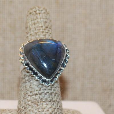 Size 7 Marked .925 Triangle Shape IRIDESCENT BLUES AGATE Gemstone Ring with Silver-Plated Band (8.4g)