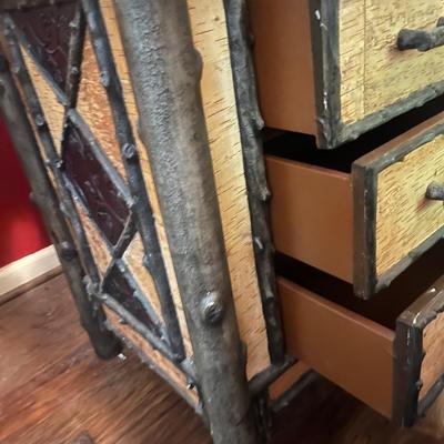 Distressed Wood Top End Table (PB-MG)