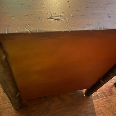 Distressed Wood Top End Table (PB-MG)