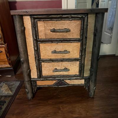 Distressed Wood Top End Table (PB-MG)