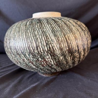 Signed Earthy Vase with Stunning Glaze (FP-BM)