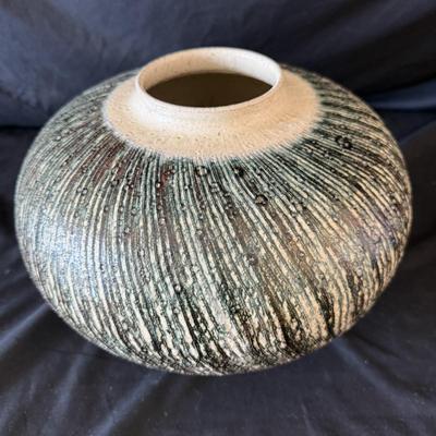 Signed Earthy Vase with Stunning Glaze (FP-BM)