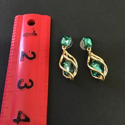 Beautiful gold tones, emerald green rhinestone statement earrings