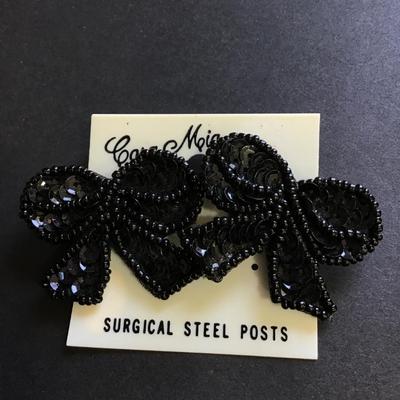 Black bow studded earrings