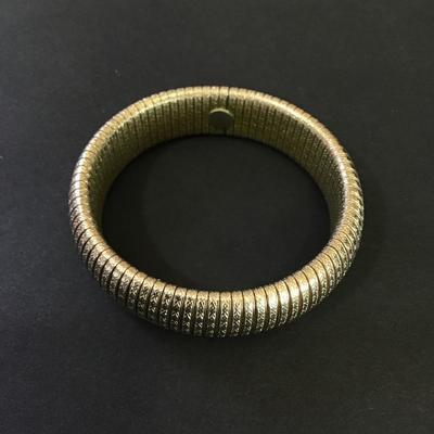 Vintage gold, toned stretch bracelet chunky