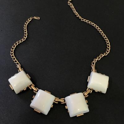 Chunky vintage, gold, toned, white thermal set necklace