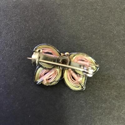 Vintage pin cute