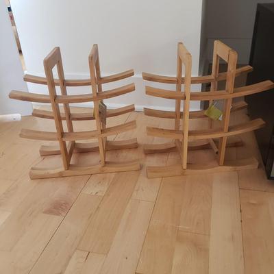 Wine Enthusiast 12 Bottle Refrigerator & Two Bamboo Racks (D-KD)