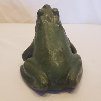 Pigeon Forge Pottery Frog and More! (D-BM)