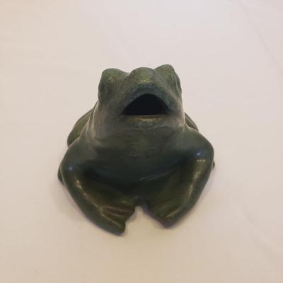 Pigeon Forge Pottery Frog and More! (D-BM)