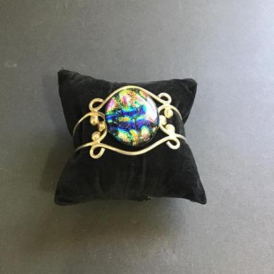 Silver tone bracelet with Dietrich Glass