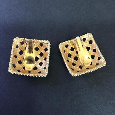 Large vintage, Essex Gold, toned basket, weave statement clip on earrings