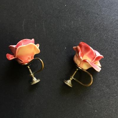Pink vintage screwback Rose stud Earrings