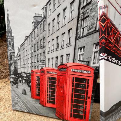 Mixed lot of Wall art - 2 prints