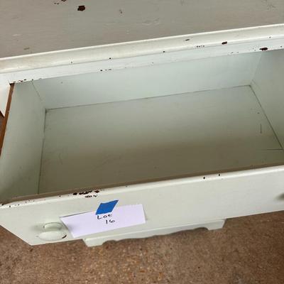 Small Chest of Drawers - 26x40x17”
