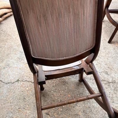 Vintage folding rocking chair
