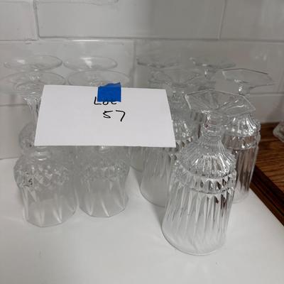 2 patterns of crystal glasses 9 total