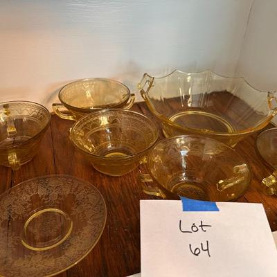 Vintage canary yellow depression glass mixed - 7 pieces