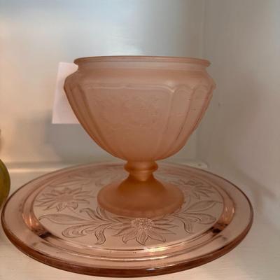 Pink depression glass lot of 2