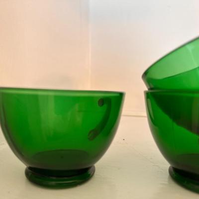 Green glass punch or tea cups lot of 4
