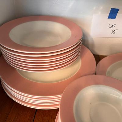 Lenox Metropolitan collection Coral Springs fine china 6 places with glassware