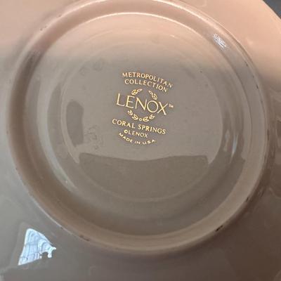 Lenox Metropolitan collection Coral Springs fine china 6 places with glassware