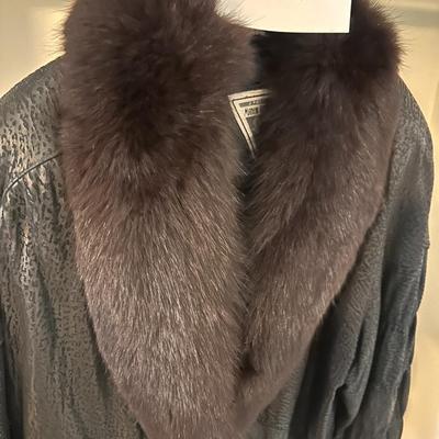 Women’s oversized leather jacket with Fur Collar - J. Peroy for Marvin Richards
