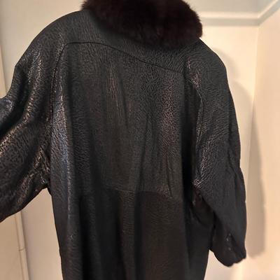 Women’s oversized leather jacket with Fur Collar - J. Peroy for Marvin Richards