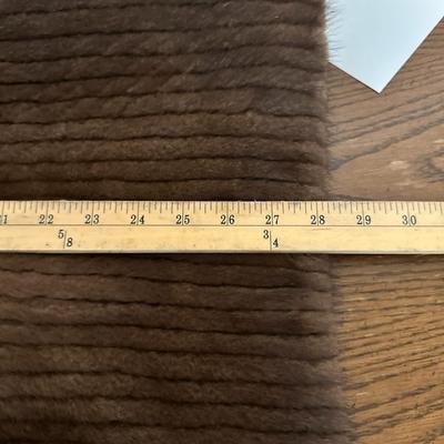 Women’s fur jacket - See photos for measurements