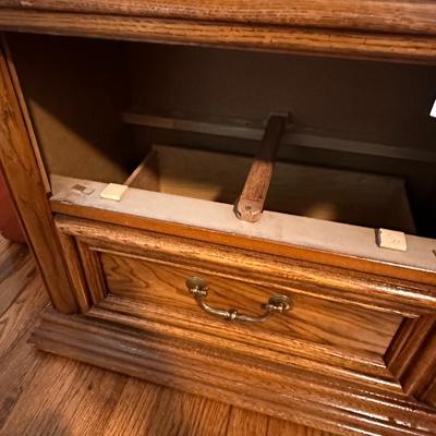 Westmoor Oak Nightstand