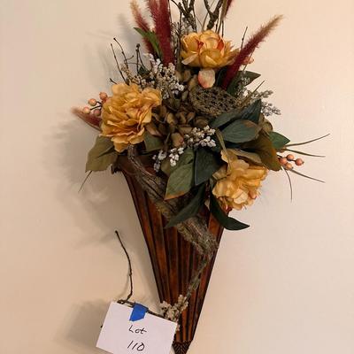 Decorative wall planter 1 of 2