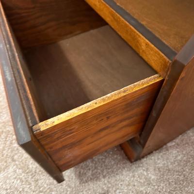 Single Drawer Nightstand
