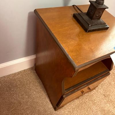 Single Drawer Nightstand