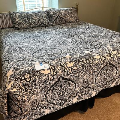 King Size Brass Frame Bed and Mattresses