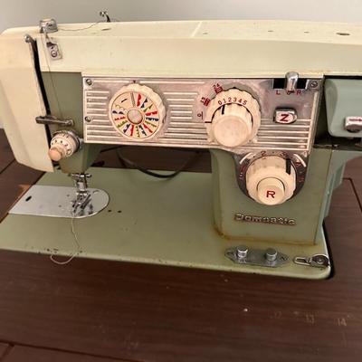 Vintage Domestic Brand Sewing Machine amd Table