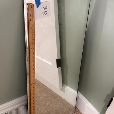 Random cut of Mirror glass