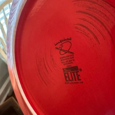 8 Gibson Elite Red plates with 8 Chargers and Extras