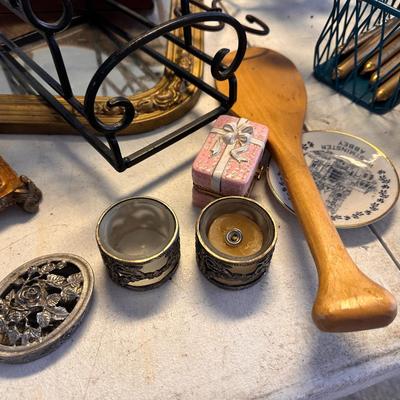Mixed decor Table lot - All for one money