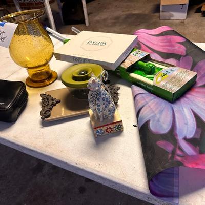 Mixed lot of Household items and a Jim Shore Figure