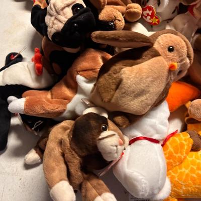 Huge lot of Beanie babies