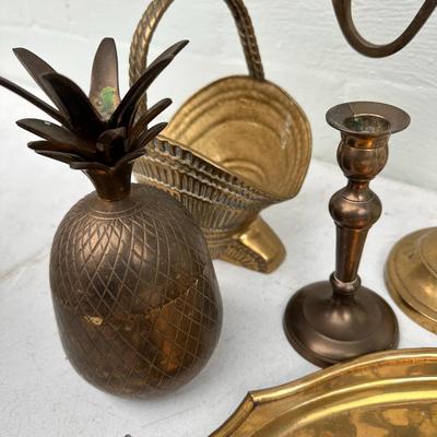 Mixed lot of Brass decor items