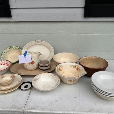 Lot of vintage Ceramic and porcelain items