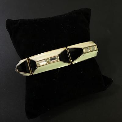 Cool, vintage, white and black enamel & crystal rhinestone stretch bracelet