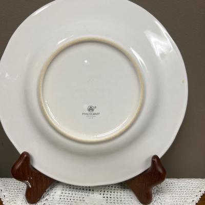 Set of 4 Flower Plates 9"