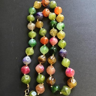 Multicolored bead vintage necklace