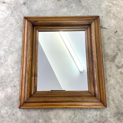 Sale Photo Thumbnail #1033: Measurements:
25" in width, 29" in height