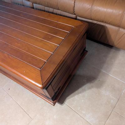 Wooden Coffee Table Chest With Key & Metal Corners