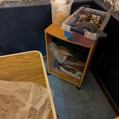 Doll Furniture Houses Tables & Supplies